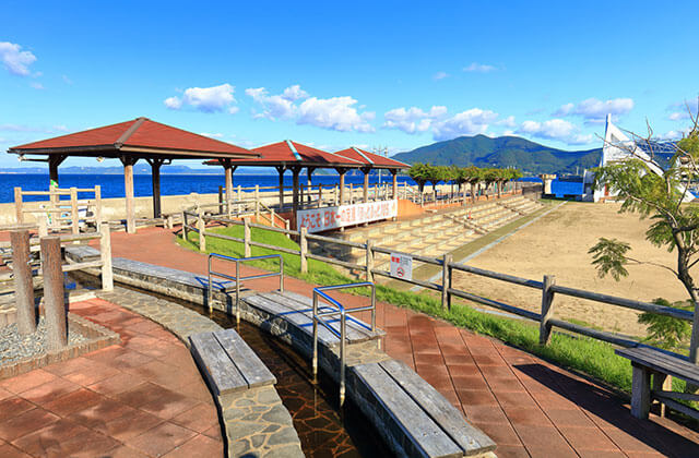 ほっとふっと105日本一長い足湯